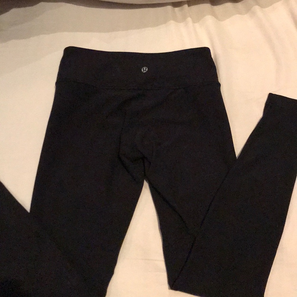 Black lulu leggings 7/8 length!
